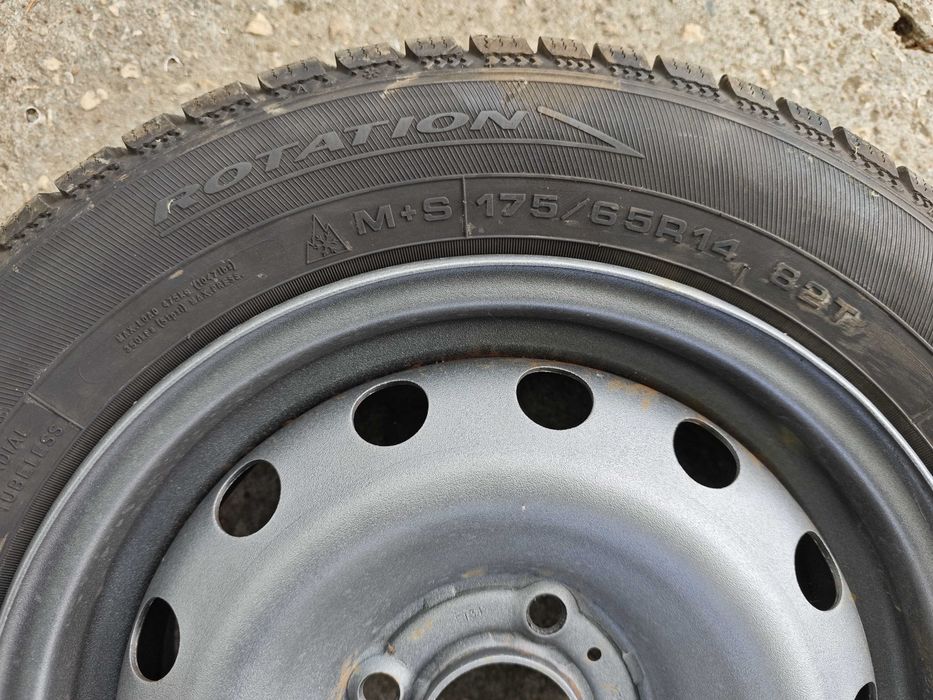 4 roti Peugeot 206 cu anvelope iarna DEBICA FRIGO 175 / 65 R14