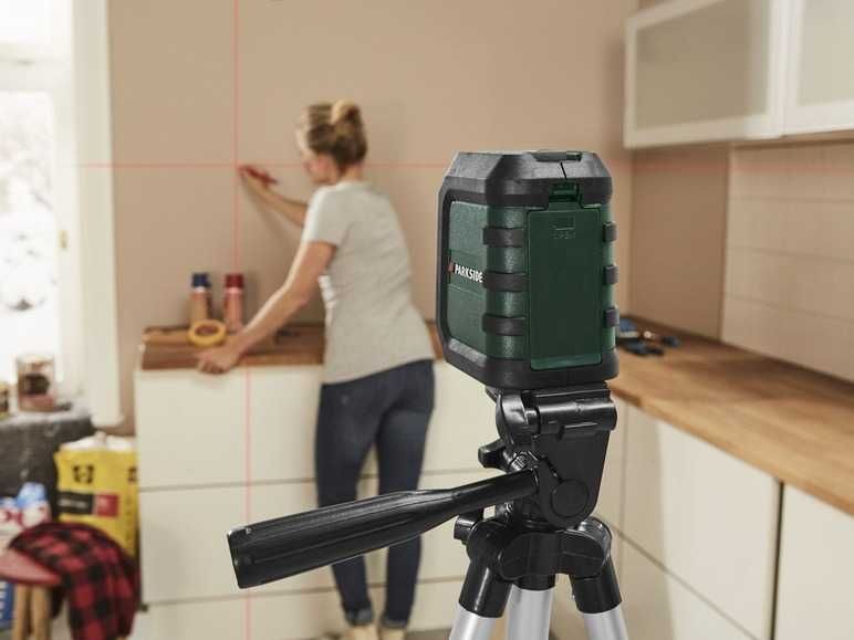 Nivela Laser cu linii încrucișate, profesionala, realizata in Germania