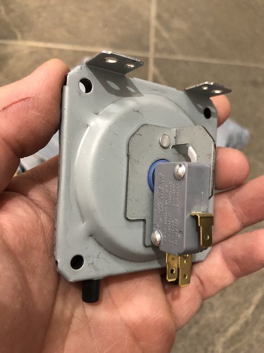 Прессостат.Универсальные датчики