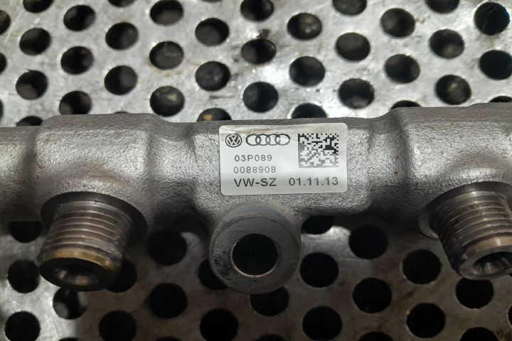 Rampa injectoare 03P089 03P089 Seat Ibiza a 4-a generatie (facelift)
