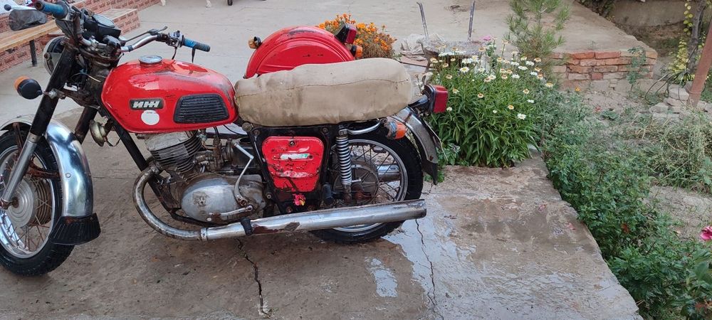 Motosikl lyulkalik faqat akkumlyatori yuq boshqa aybi yuq yuradi