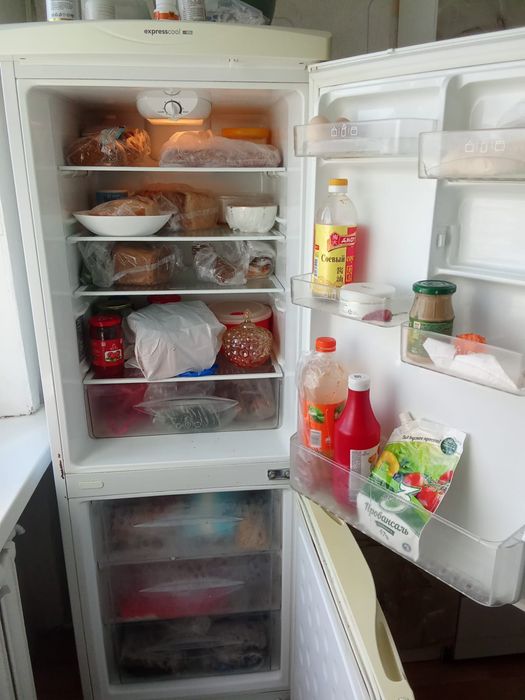 Холодильник на продаже
