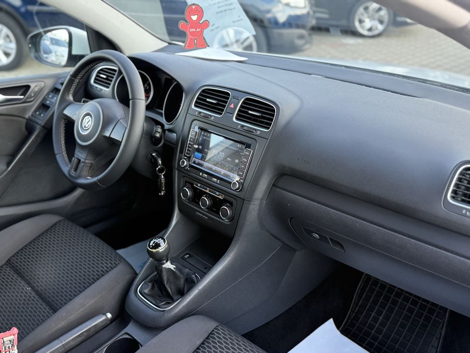 VOLKSWAGEN Golf 2012 — imagine 5