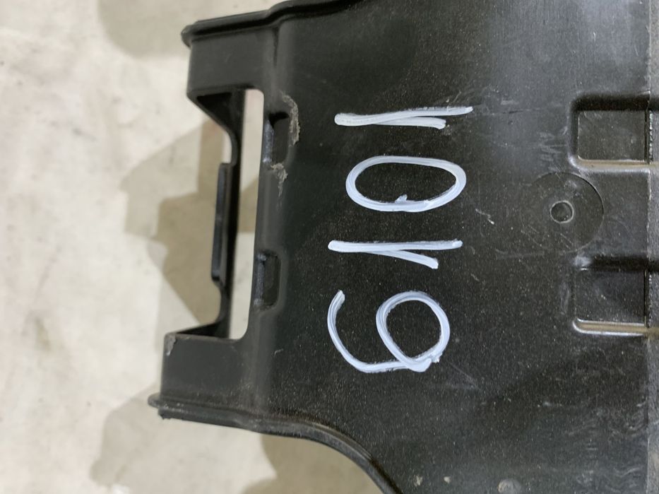 Suport armatura bara fata, Audi A3, 2013, 2014, 2015, 2016, cod origine OE 8V3807217A.