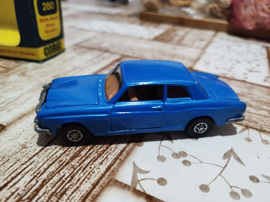 Метална колипка Rolls Royce Silver Shadow Corgi номер 280