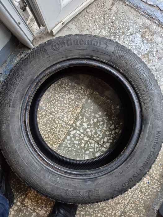 Vând anvelope iarna Continental 185/65 R15
