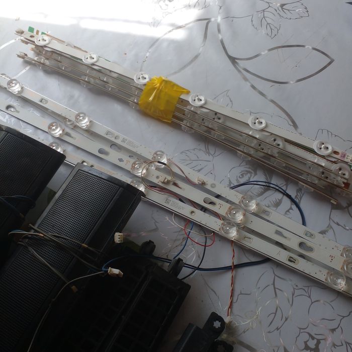 Динамики светодиоды