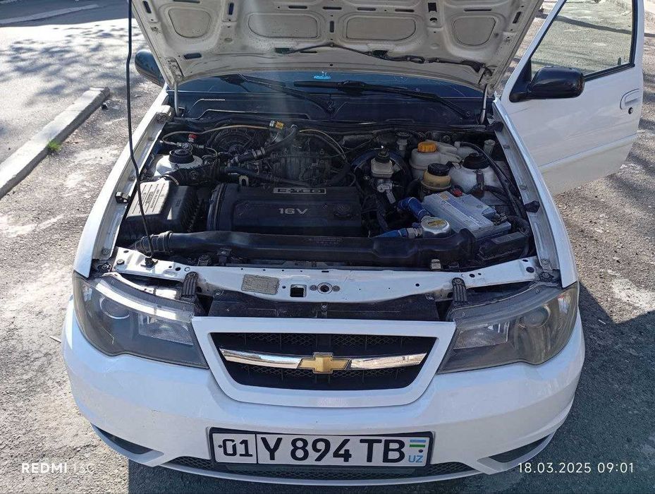 Продаётся Nexia 2  1.6m Legenda