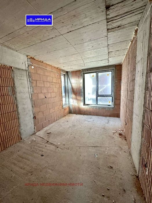 Продава се Двустаен апартамент в София, Гоце Делчев - 85 кв.м за 1563 €/кв.м - Снимка #3