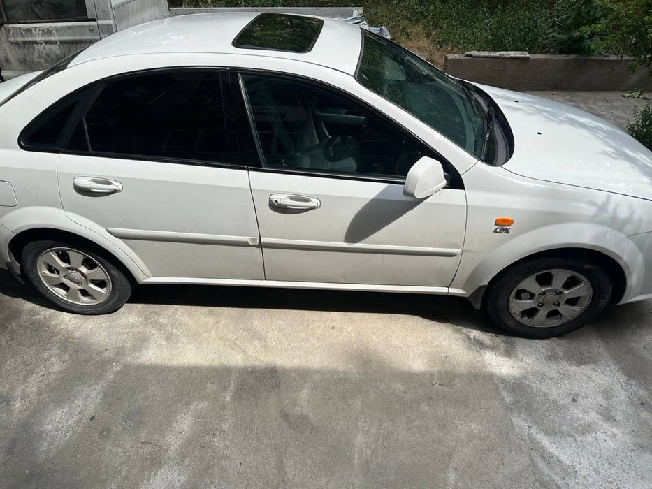 Продаётся автомашина жентра