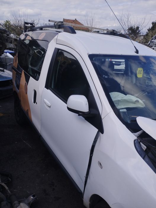 Ușa stânga dreapta Dacia doker
