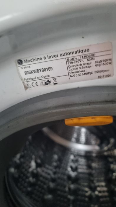 Masina de rufe LG defecta