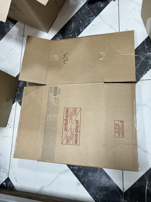 Коробка в хорошем состояние