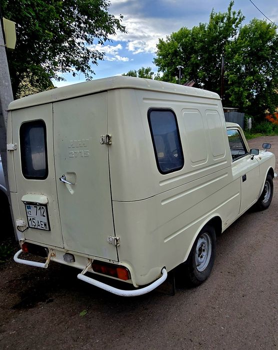 Продам Иж-Москвич 2715