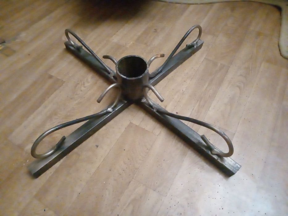 Ножка подставка крестовина для живой ёлки . Ширша