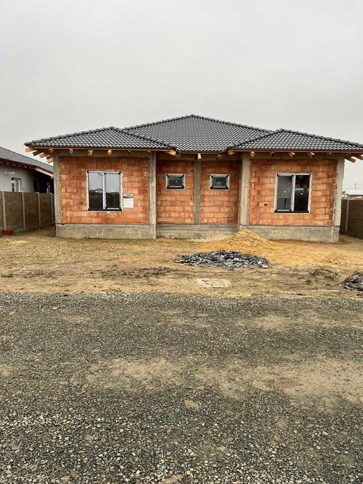 Duplex modern, finisaje premium, gradina proprie, zona linistita