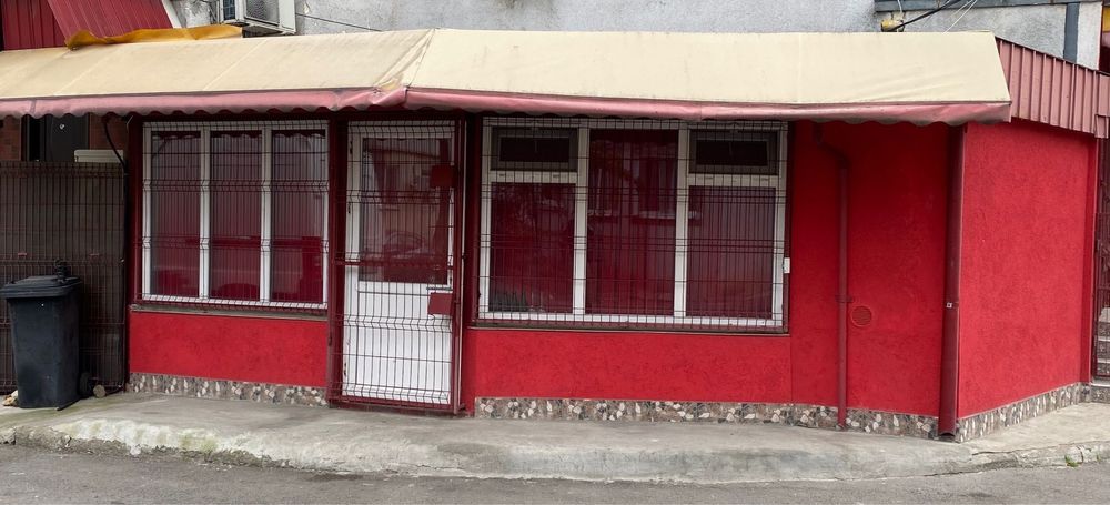 Inchiriez spatiul magazin comercial cu vad format