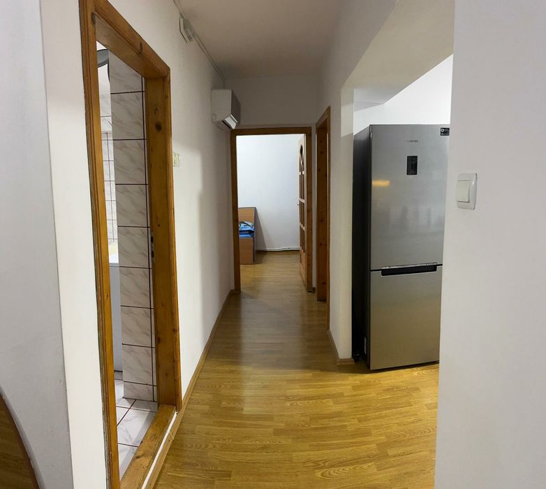 Chirie apartament, persoana fizica inchiriez apartament cu trei camere