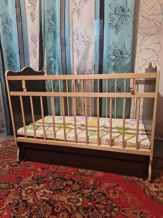 Манежка детская кроватка