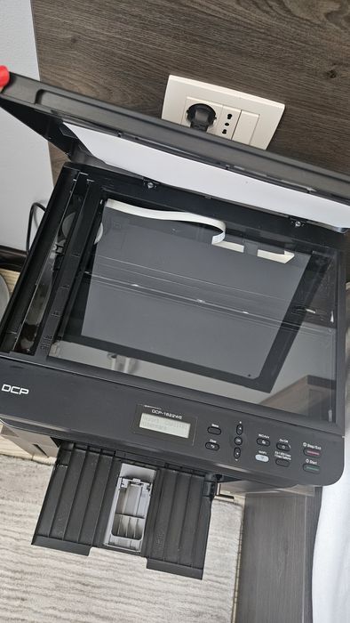 Vând imprimantă Brother DCP 1622WE