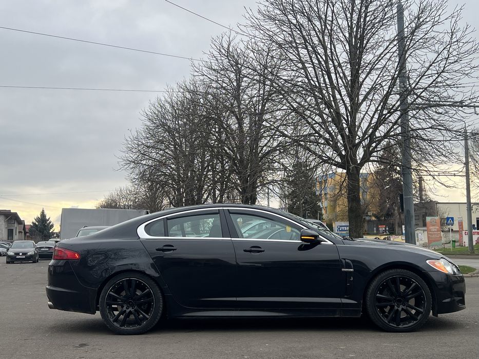 Jaguar~Xf~3.0D~258Cp BiTurbo Pachet S