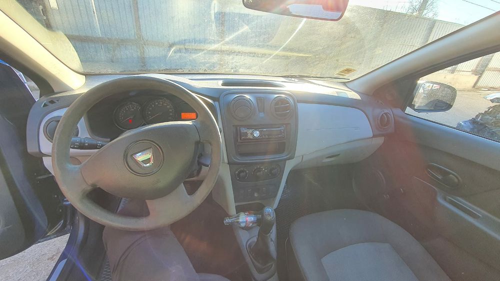 Dezmembrez Sandero 1.2 an 2014 albastru jandarm.