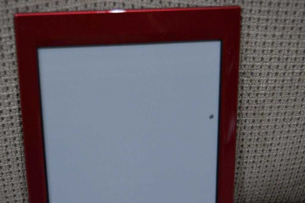 E-reader Sony PRS-T1 – Design Premium, Roșu Metalizat, wifi, touch, fara lumina