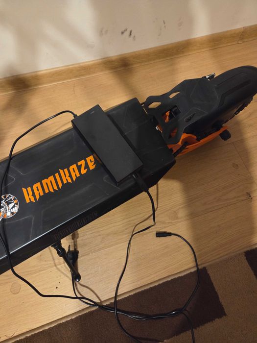 Vand trotineta electrica Kamikaze K1 Plus,pret negociabil.