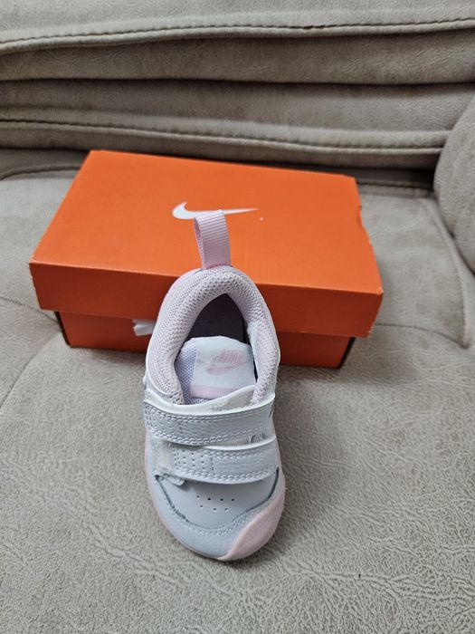 Нови маратонки Nike