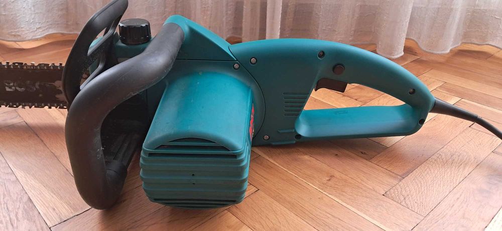 Продавам BOSCH AKE 35-17 S