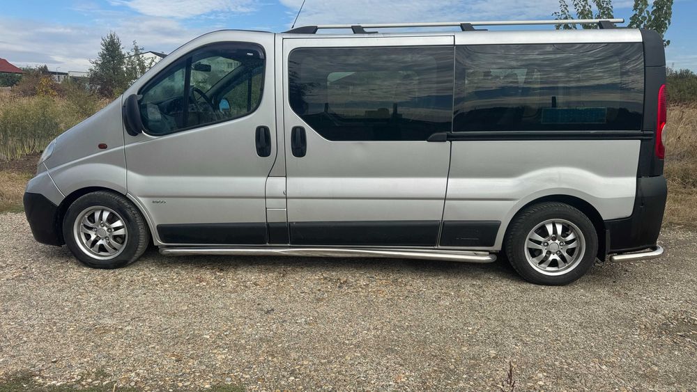 Opel Vivaro 2014 2.0 CDTi 9 Locuri Inmatriculat FARA SCHIMBURI