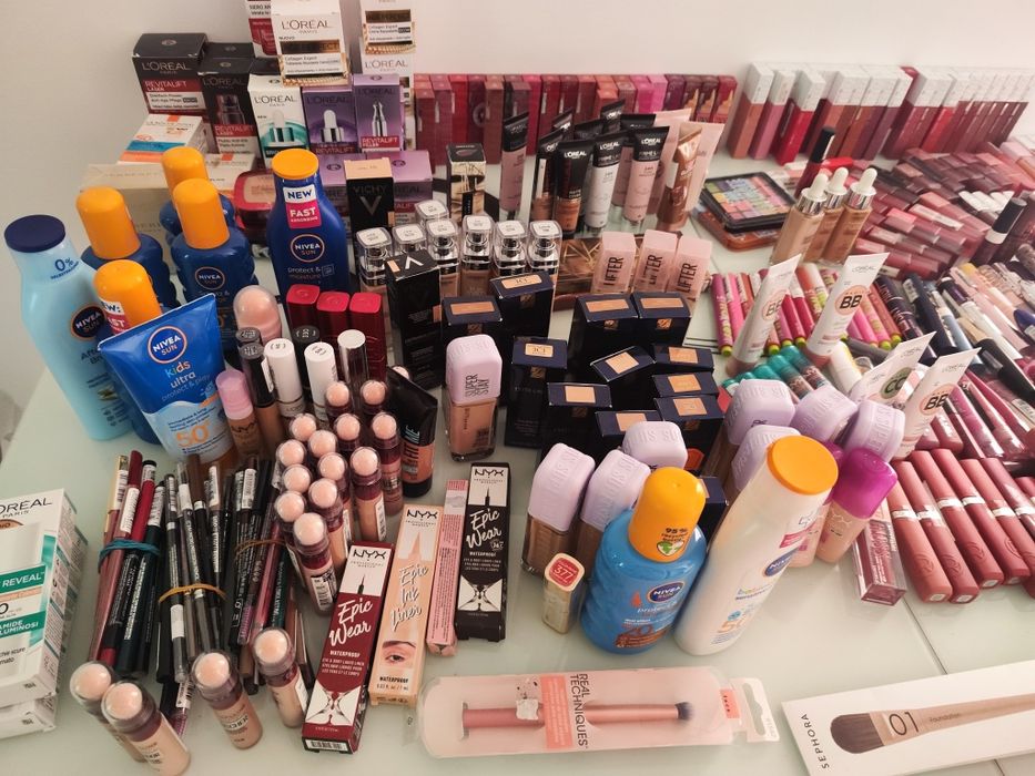 Rujuri L'Oreal, Maybelline