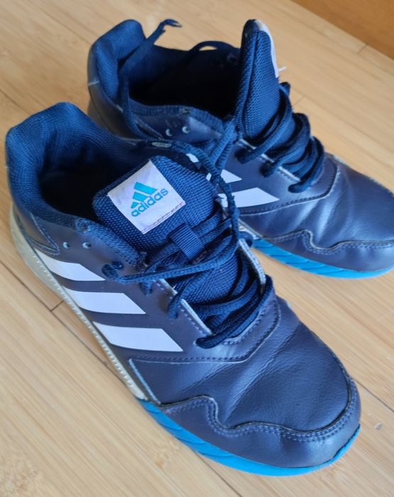 Сникърси adidas 37.5