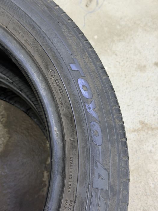 225/55/18 комплект TOYO