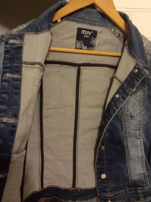 Куртка джинсовая