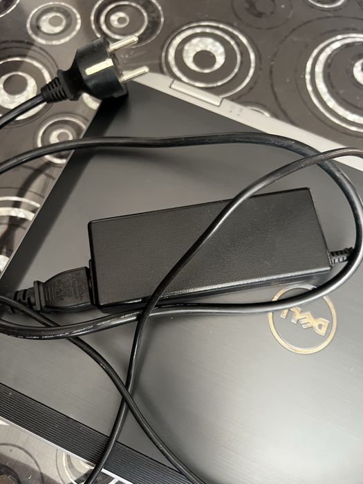 Dell Latitude E6420-Core i5, Windows 10 Pro+Office- Чисто нова батери