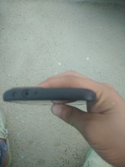 Redmi 7 sotiladi narxini kelishamiz 16