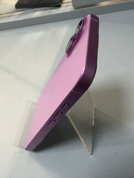Iphone 16 Pink 128GB 100 % 2 цикъла