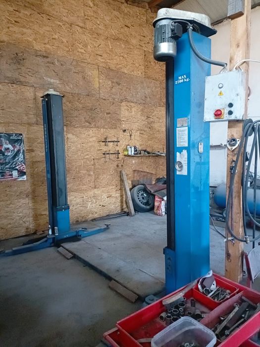 Vand elevator auto compresor banc