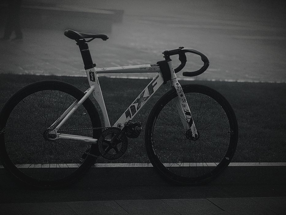 jixf at-7, fixed gear