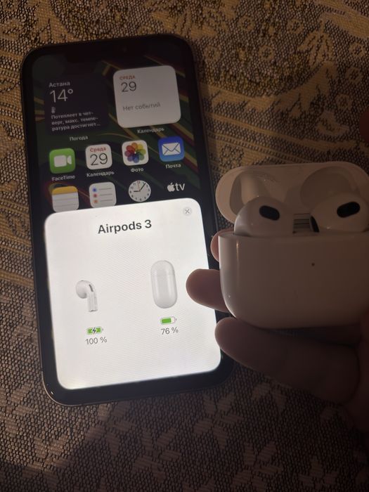 iPhone xr | airpods 3