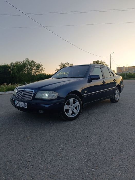 Mercedes-Benz c180 w202