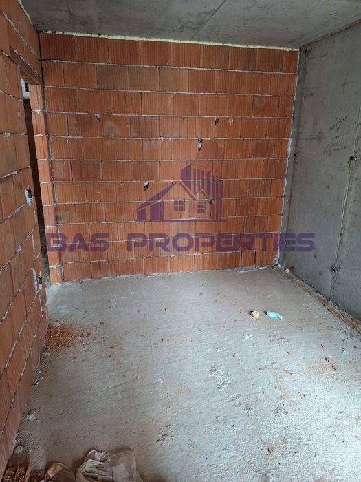 Продава се Двустаен апартамент в София, Банишора - 62 кв.м за 1759 €/кв.м - Снимка #2