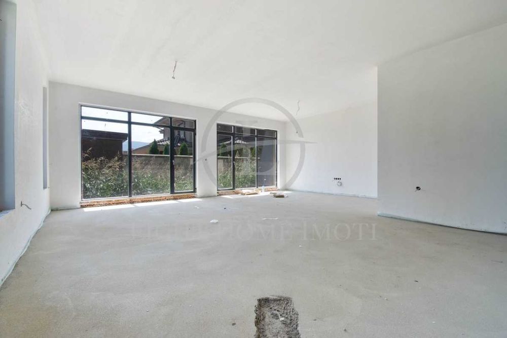 Реф. 2741 Уникална двуетажна къща с двор гараж и паркомясто Беломорски