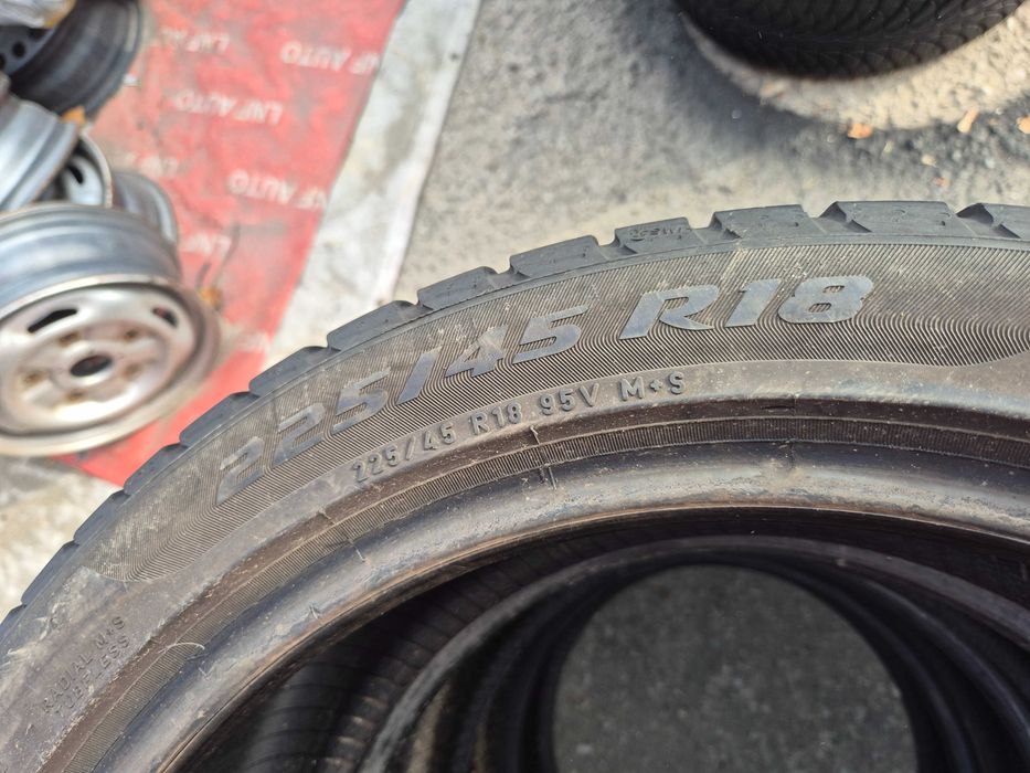 4 Anvelope de IARNA - 225/45/18 95H - PIRELLI Sottozero Winter - Stare F BUNA - DOT 2020 !