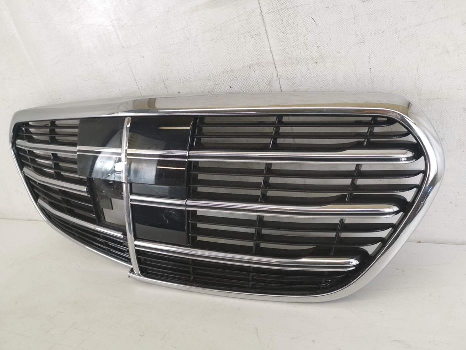 Радиаторна решетка с Дистроник Мерцедес-Бенц С-Клас / Mercedes-Benz S-