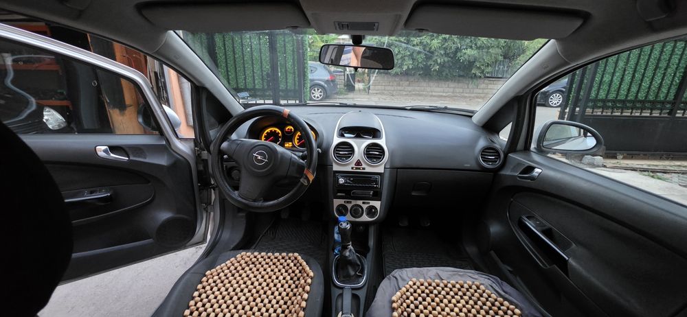 Opel corsa D 2007