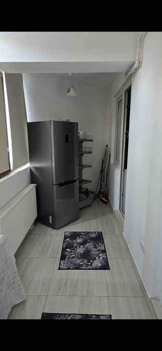 Proprietar, închiriez ap  2 camere Militari Residence