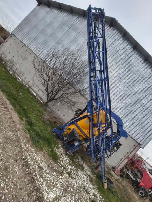 пръскачка-прикачена