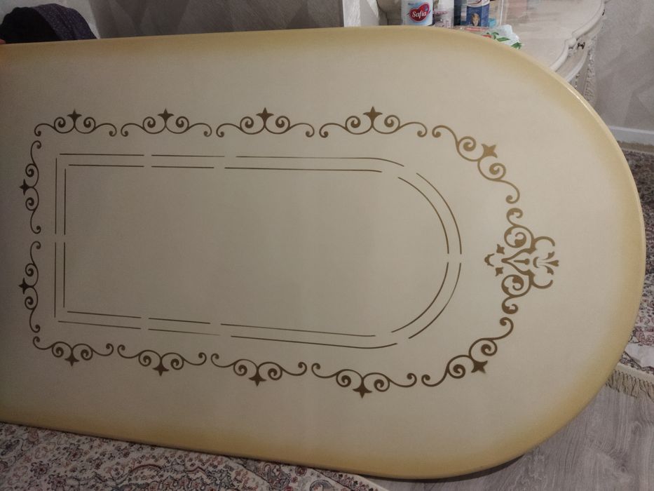 СРОЧНО продам стол